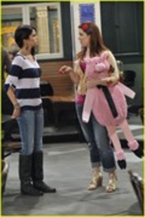 30070279_LSFRENFCQ - Jennifer Stone