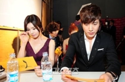 37833908_ORGCZYRQM - Nam Gyu Ri