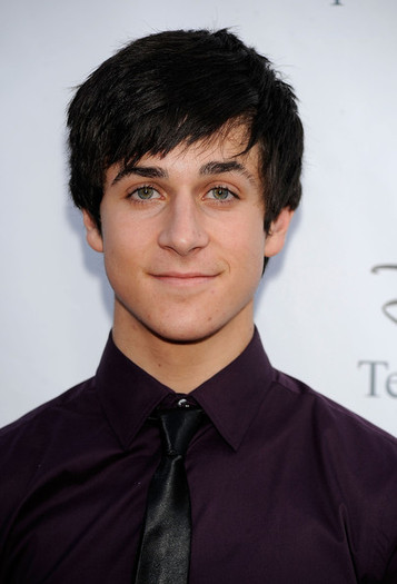 david-henrie-840824l