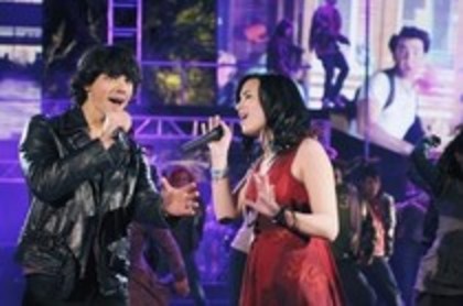 22171272_JHKEAGELV - poze camp rock 2