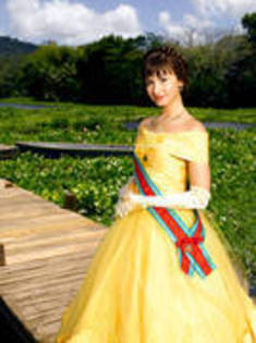 ZYERDUAVOQHRRWOVSGV - Princess Protection Program