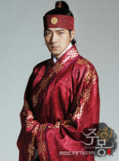 38152125_FAVEHZIFF - Legendele palatului printul Jumong