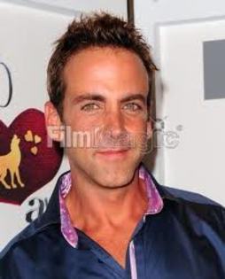 images (10) - Carlos Ponce