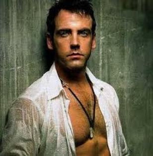 images (13) - Carlos Ponce