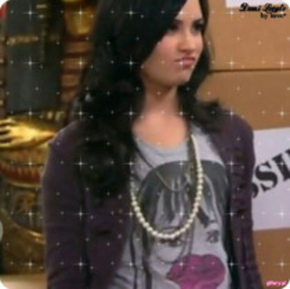 Nu te holba la reviste si spune-mi unde-mi telefonu!!!