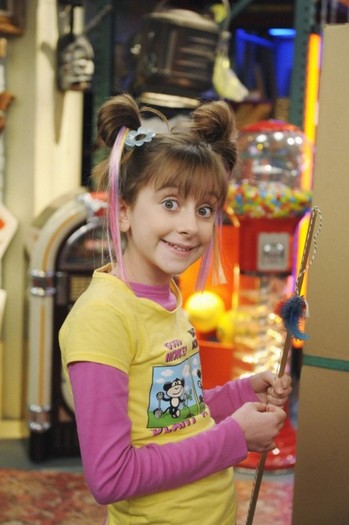 Allisyn_Ashley_Arm_1276616342_3 - allisyn ashley arm