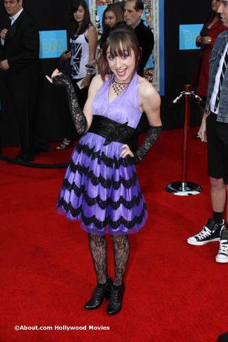 Allisyn-Ashley-Arm-prom-premiere