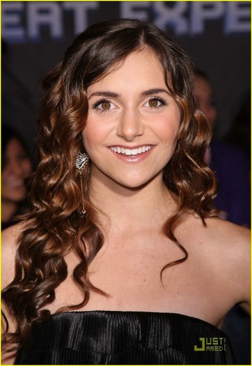 alyson-stoner-3d-premiere-09