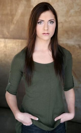b3rvcbjld4f0r3cf - alyson stoner