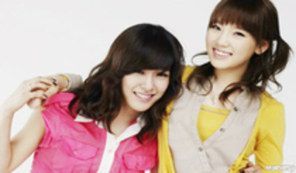 23572063_UQDOORBCB - SNSD-Tiffany