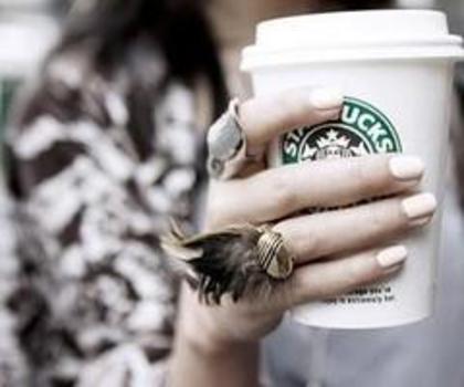 311108_175439142531224_100001954171432_384753_215679004_n_thumb - POZE ARTISTICE