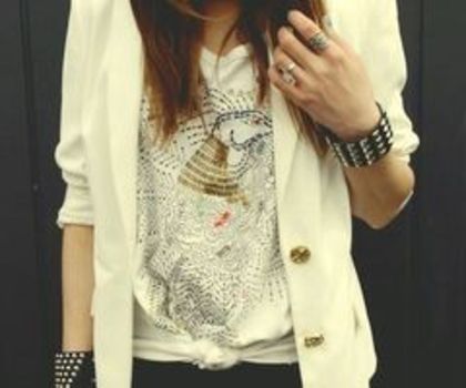 320633_183528195055652_100001954171432_411983_1859995190_n_thumb