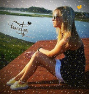 46154472_EDMQRFHEH - POZE ARTISTICE