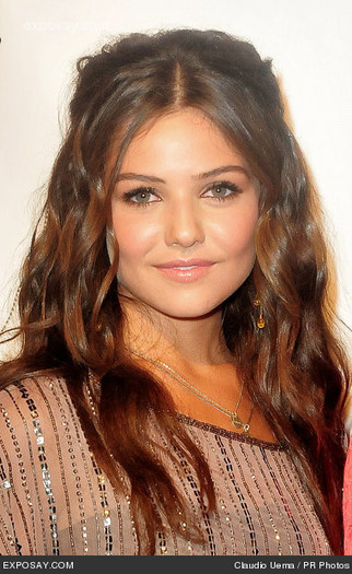 danielle-campbell-2011-teen-choice-awards-DDCwCQ - danielle campbell