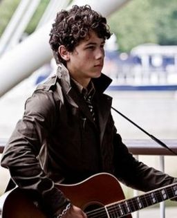 250px-Nicholas_Jerry_Jonas - nick jonas