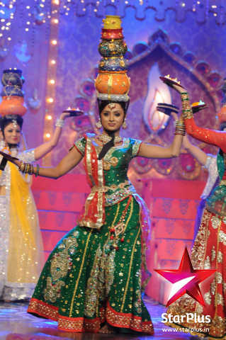 131010063928130 - Ragini-Parul Chauhan