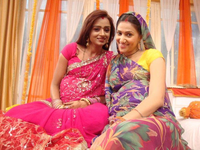 208758_10150201198486180_537786179_8104469_4782641_n - Ragini-Parul Chauhan