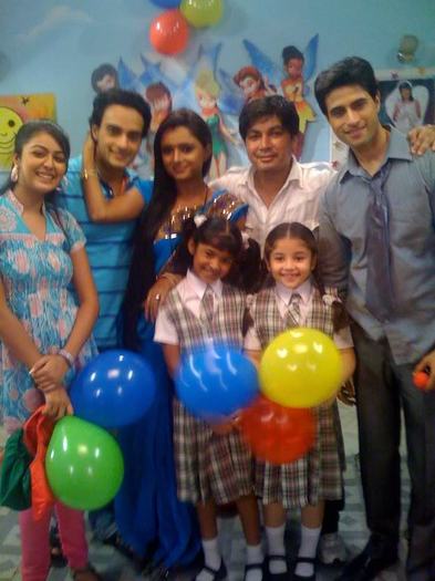 37764_411423559071_733184071_4823000_7811654_n - Ragini-Parul Chauhan