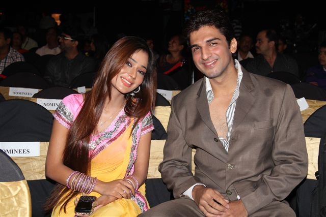 28503724063829931023321 - Sadhna-Sara Khan