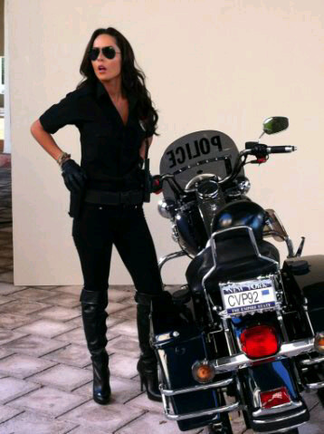 49693849_ZYIMKXZXO - Carmen Villalobos en Lola