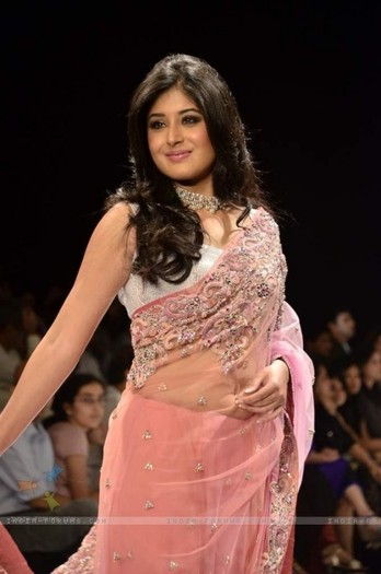 151570-kritika-kamra - kritika kamra