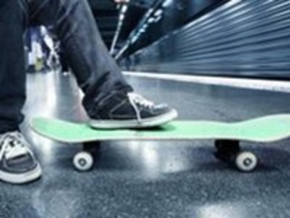 skateboard-ul-si-rolele-pot-duce-la-artroza-sau-osteoartrita - s k a t e b o r d 3333333333333333333333333333333333333