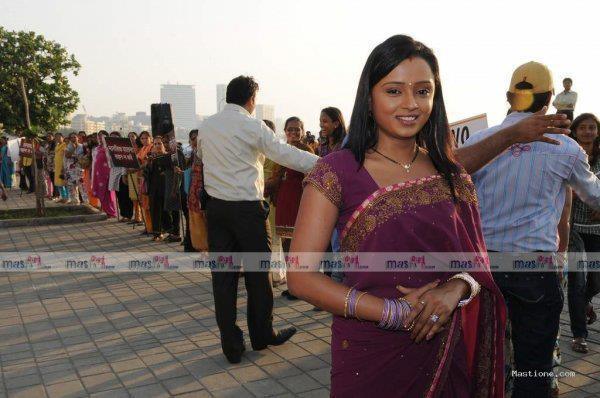 310283_284853494877594_284170791612531_1117416_1521134110_n - xxParul Chauhan - Raginixx