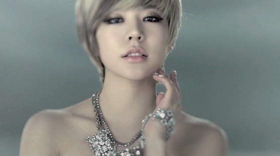 SNSD-Sunny-the-boys