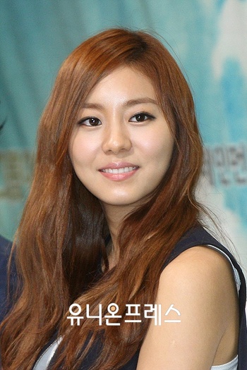 1311766956-35 - o Uee o
