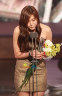 48952718_RBYAYQFHJ - Uee