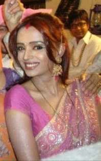 207391_147558701976463_134838463248487_283691_8156379_a - Parul Chauhan