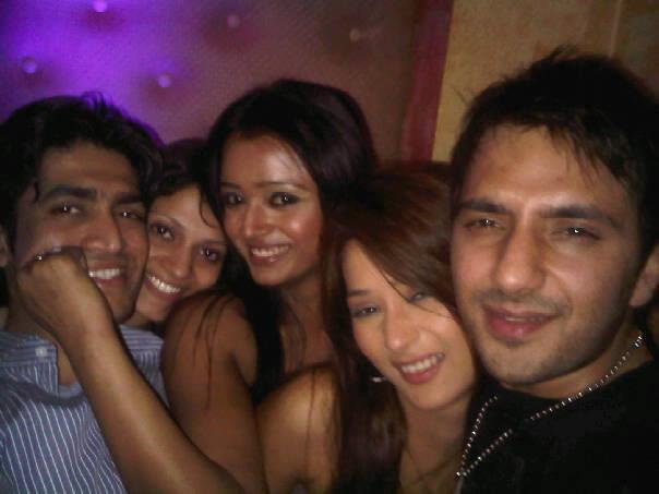312729_208727795863814_112853995451195_493517_1937970552_n - Parul Chauhan