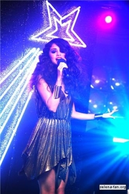 normal_112 - Love You Like a Love Song Music Video Stills