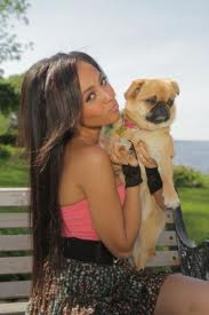 images - vanessa morgan