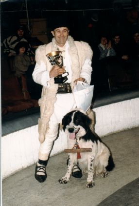 A SHEPHERD WON A CONSOLATION PRIZE FOR HIS CARPATIN FEMALE AT NATIONAL CHAMPIONSHIP FINALS 1999 BUCH