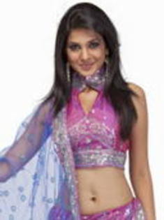 1-6822176-2520-t - Jennifer Winget