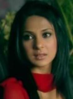 1-7116580-2301-t - Jennifer Winget