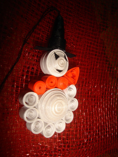 DSC07647 - tehnica rularii hartiei -  quilling