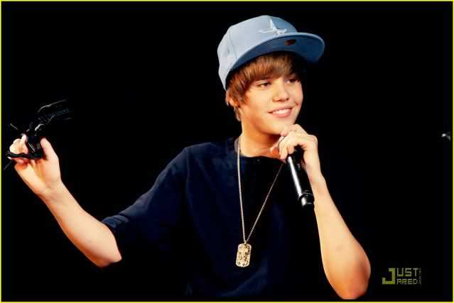 2rc5r89 - Justin-Bieber