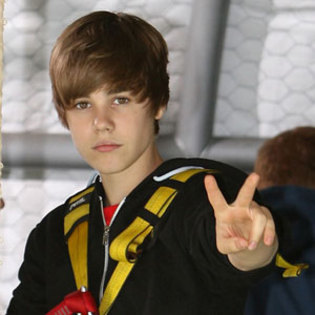 300.bieber.2.cm.42810