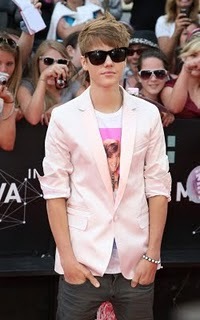 bieber-061911-4 - justin bieber 1
