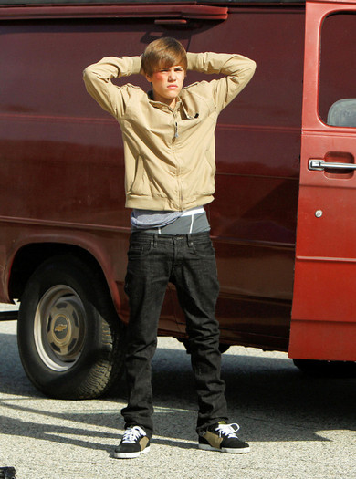 justinbieber_1304265904 - justin bieber 1