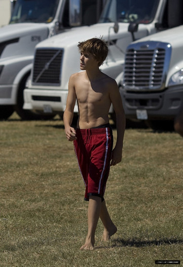 justinbieber_1304265993 - justin bieber 1