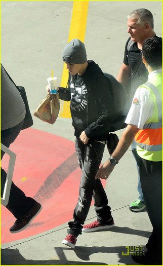 justinbieber_1304303173 - justin bieber 1