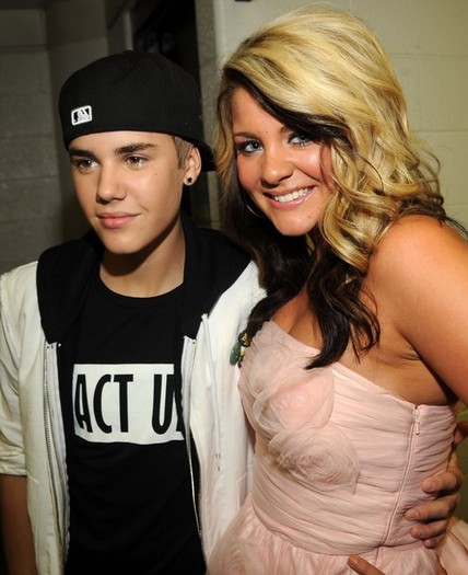 justinbieber_1307631452