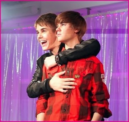 Justin-Bieber-Madame-Tussauds-3