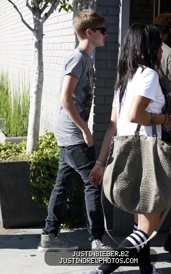 normal_bieber-071811-7