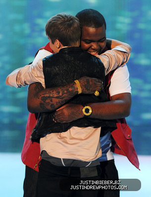 normal_Justin2BBieber2B20112BTeen2BChoice2BAwards2BShow2BlqFjprbuhXOl