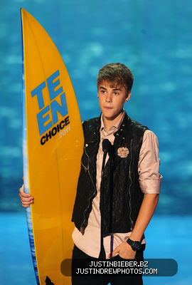 normal_Justin2BBieber2B20112BTeen2BChoice2BAwards2BShow2BVDUCTULGKlvl