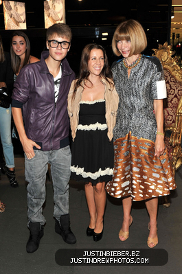 normal_Justin2BBieber2BDolce2BGabbana2BCelebrates2BFashion2BCWQq-ZO2iGHl